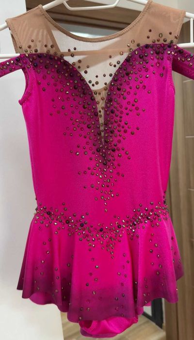 Трико ново за художествена гимнастика, танци за 8-10 години.