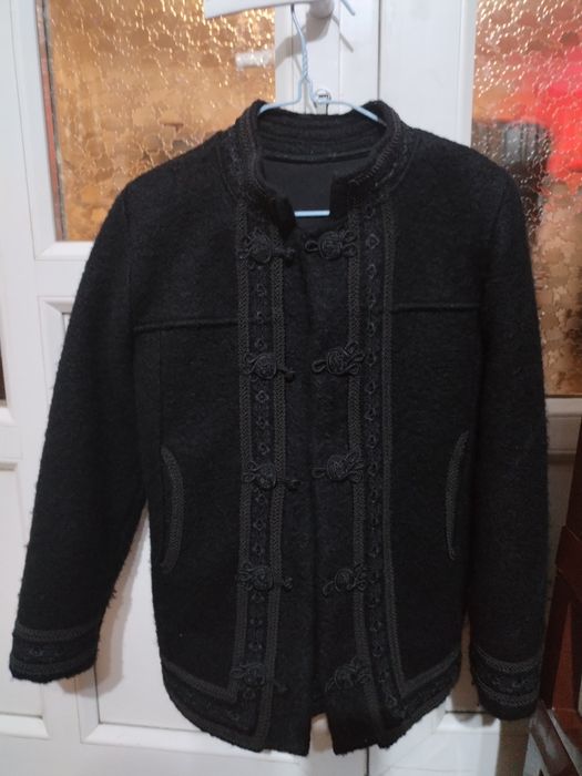 Vând 2 sumane băieți