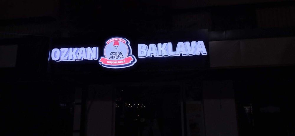 Tashqi reklama|3D harflar|Lightbox|Banner|O'rnatib berish