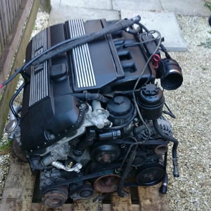 продам мотор м54б25tu