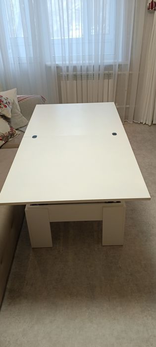 Продам журнальный столик