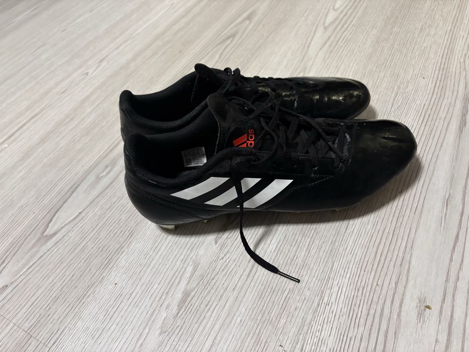 Ghete Adidas,purtate o singura data