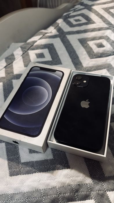 iPhone 12 в хорошем состояние