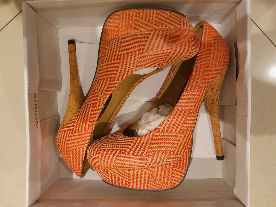 Pantofi platforme noi Stylist Pick marimea 37