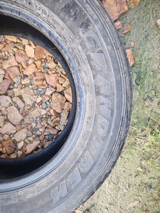 Продам шины на авто