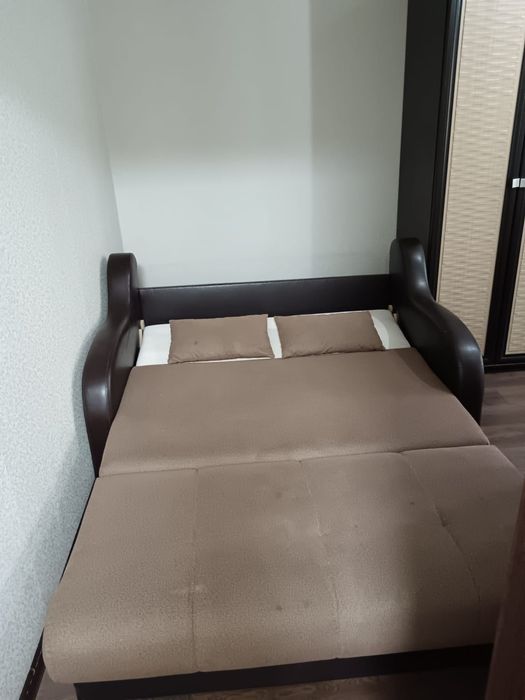 Срочно!!Продам мини диван за 30000т