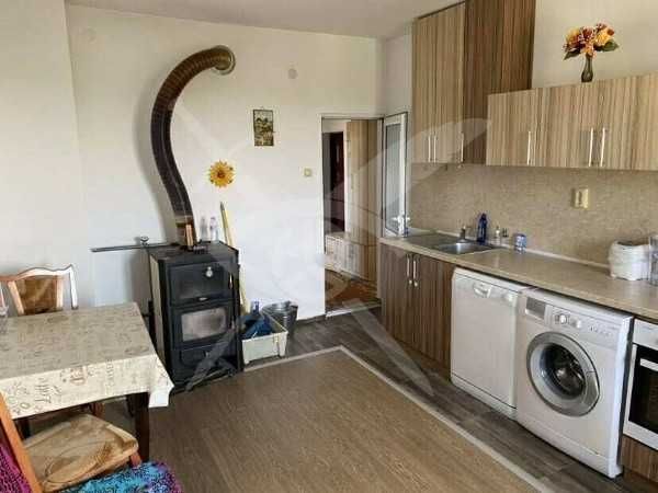 Продава се Многостаен апартамент в с. Индже войвода, Област Бургас - 82 кв.м за 732 €/кв.м - Снимка #1