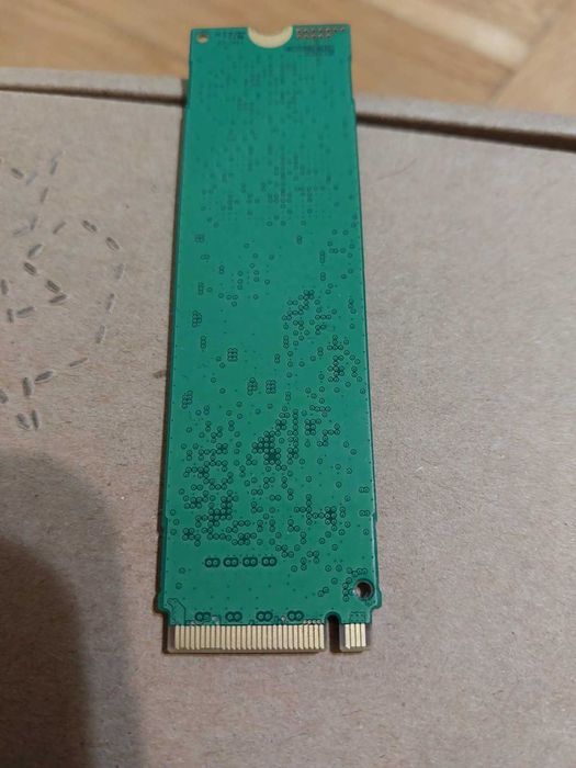 1TB M.2 NVMe - Crucial P3, Samsung