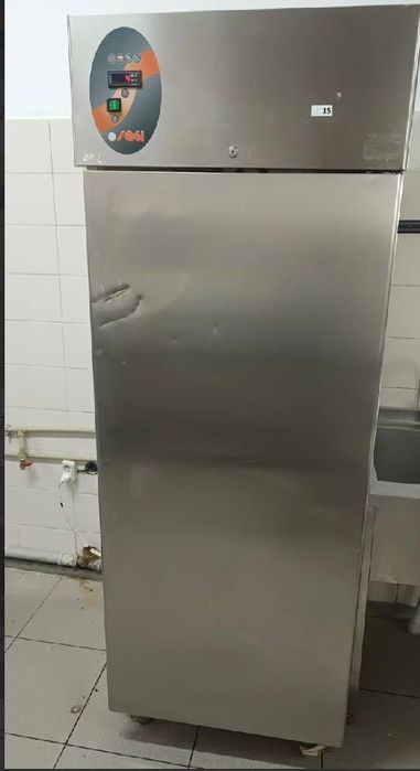 Ремонт морозильных камер и витрин холодильных для ресторанов Алматы