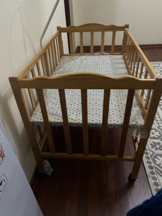 Коляска ,манеж стульчик для кормления