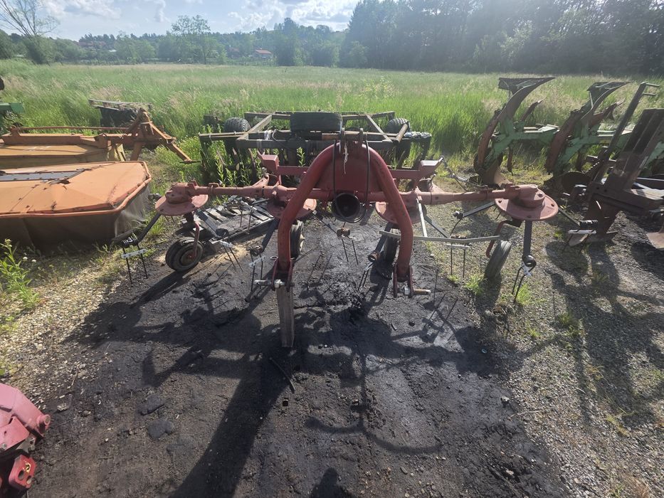 Grebla împrăștiat fan in tiranti la tractor 4 rotoare de 3.6m Potinger