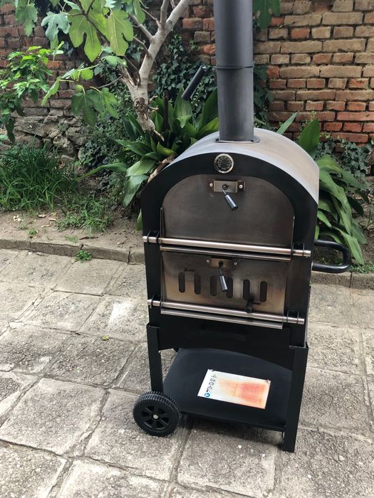 Градинско комбинирано барбекю и фурна за пица