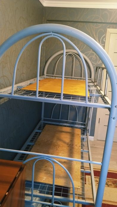 Двухъярусная кровать