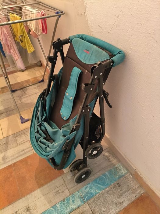 Детская коляска отдам даром