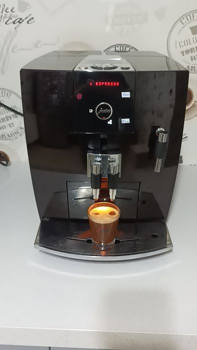 Espressor aparat cafea expresor JURA