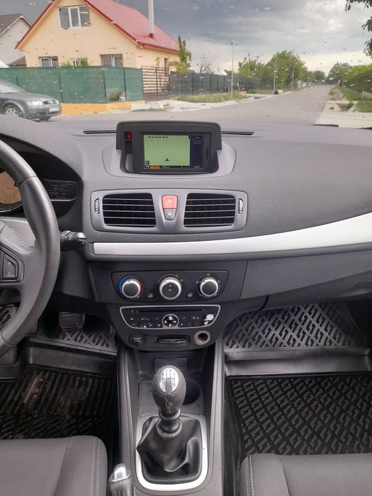 Renault  megane  2011  E 5  Recent Adus