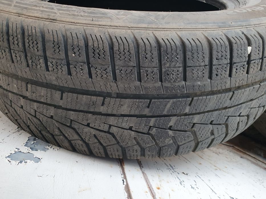 Зимни гуми 215/ 65/ 16