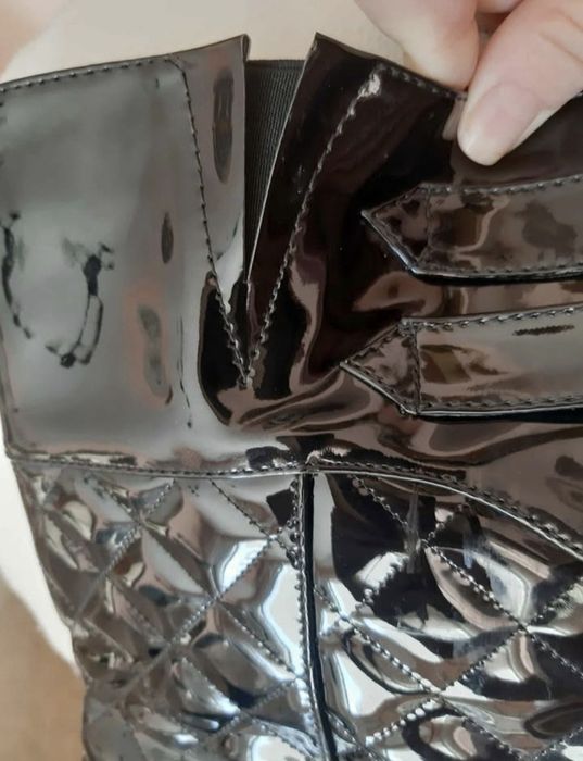 Нови дамски ботуши лак