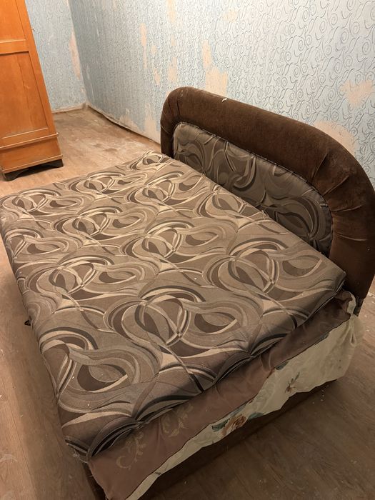Отдаю диван даром самовывоз