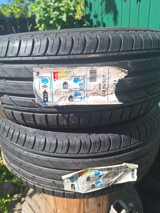 Vand 2 cauciucuri Bridgestone nerulate,215/50 r18 ,unul cu dot 2020,celalalt cu dot 2019.