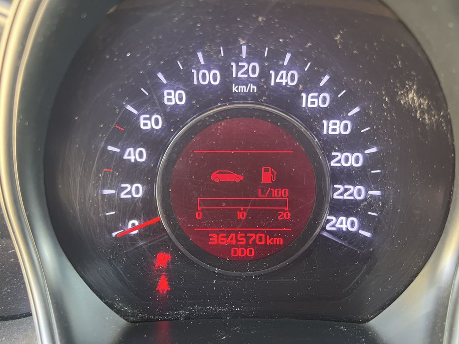 Продавам Киа Сийд