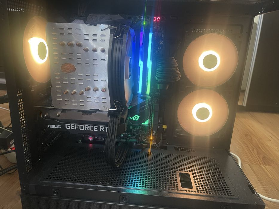 Геймърски компютьр Ryzen 5 5600X / RTX 3050 8GB / 16GB RAM / SSD 1TB + HDD 1TB