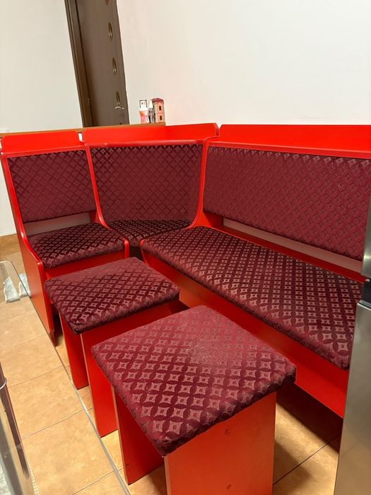 Coltar de bucatarie cu doua scaune