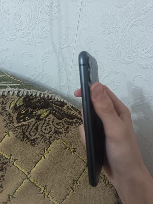 Продам айфон 11 можно обмен