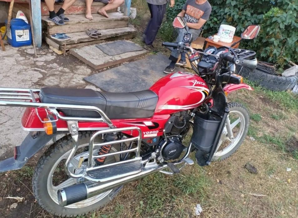 Продам мотоцикл YAQI