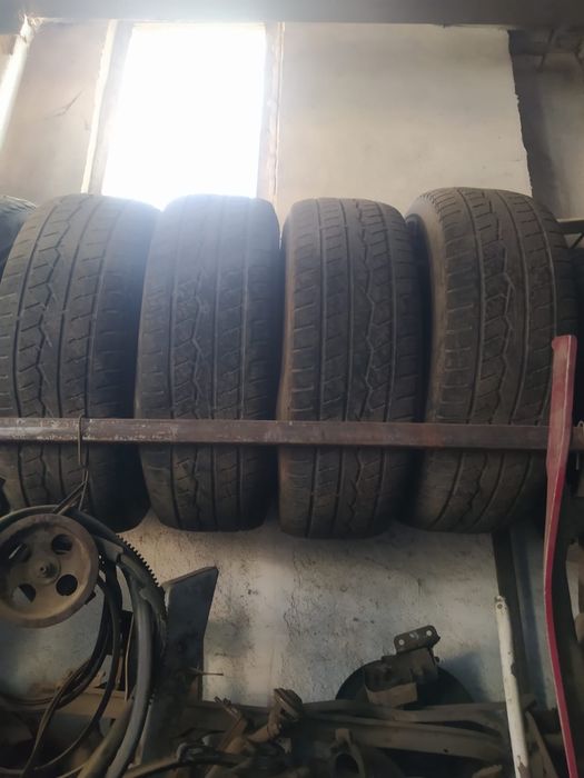 Продам резину 255/70 R16