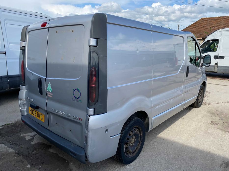 DEZMEMBREZ PIESE Opel VIVARO 1.9 DTI 74 KW 101 cp 6+1 trepte tip F9Q 2005 import ANGLIA Renault TRAFIC