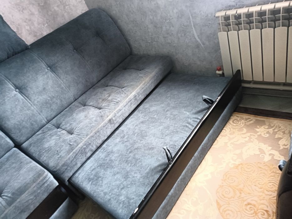 Диван Сатылады Жақдайы Жақсы,