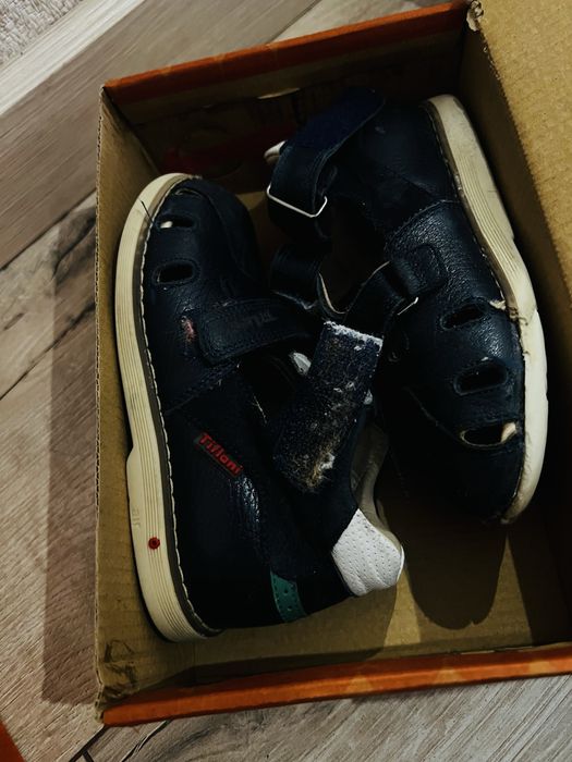 Обувь и вещи бесплатно (самовывоз)