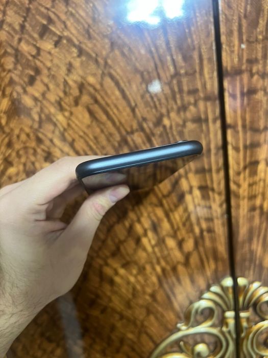 Продам IPhone 11 128gb