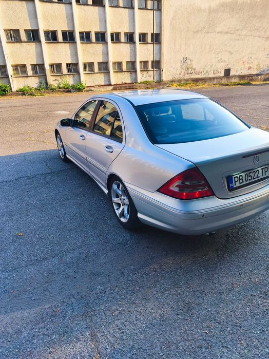 Мерцедес w 203  на части