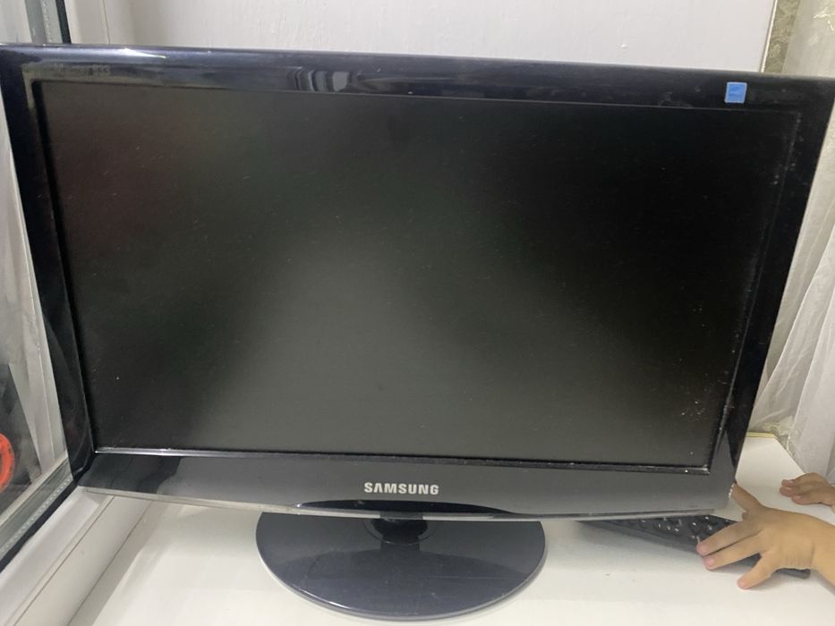 Монитор Samsung 60hz