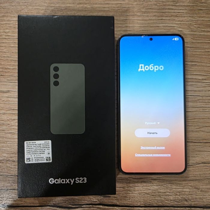Телефон Samsung Galaxsy S23