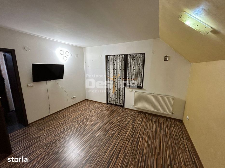 Casa cu piscina Fermelor 840mp teren  285.000€