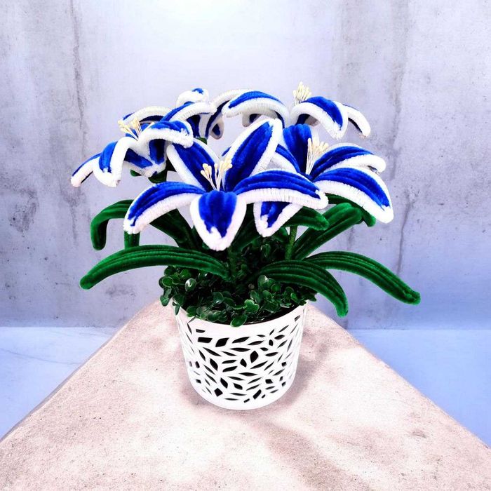 Искусственные цветы ручной работы