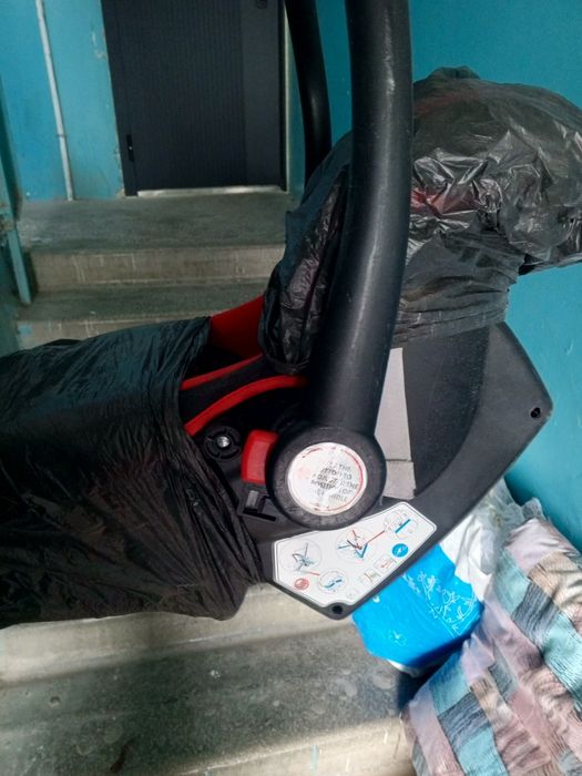 Автокресло 2 разные