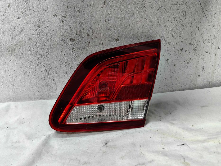 Оригинален стоп Мерцедес 246 Mercedes B 246  R