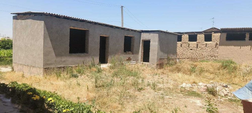 Uy sotiladi Nurafshonda