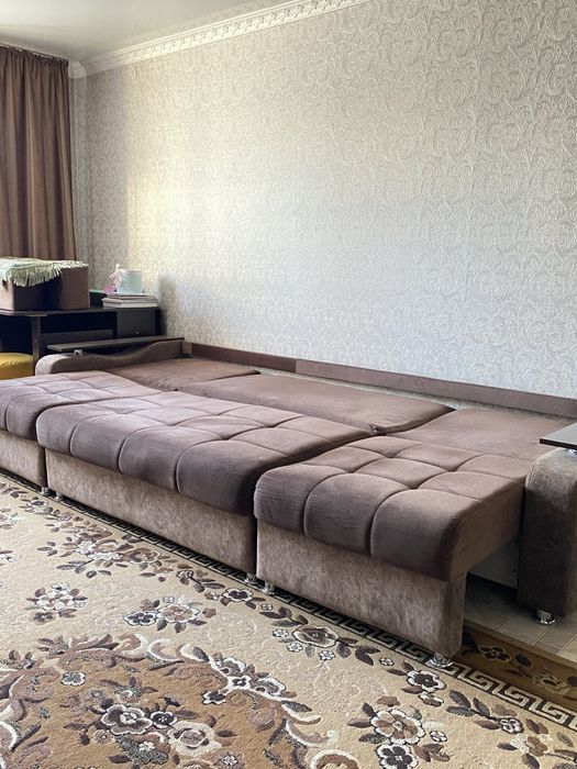 Продам диван в гостиную(срочно)