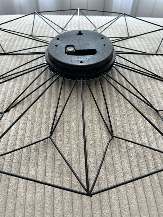 Стенен часовник -безшумен