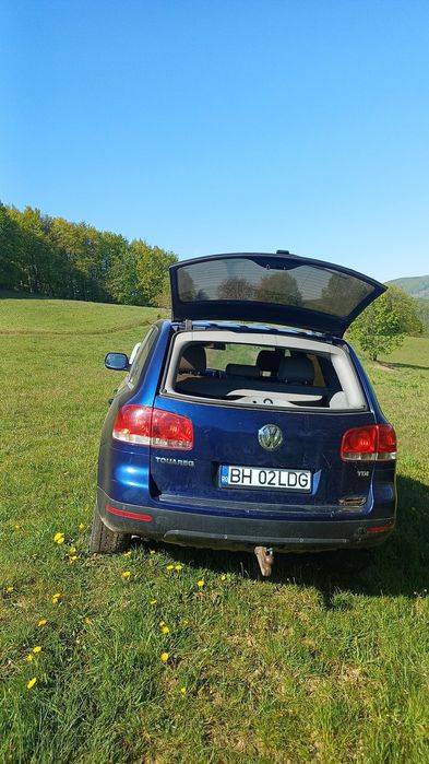 Vând Volkswagen Touareg 2.5 disel