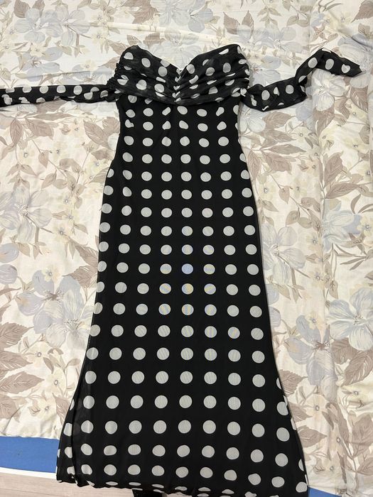 Б/у вещи верхние одежды и платья