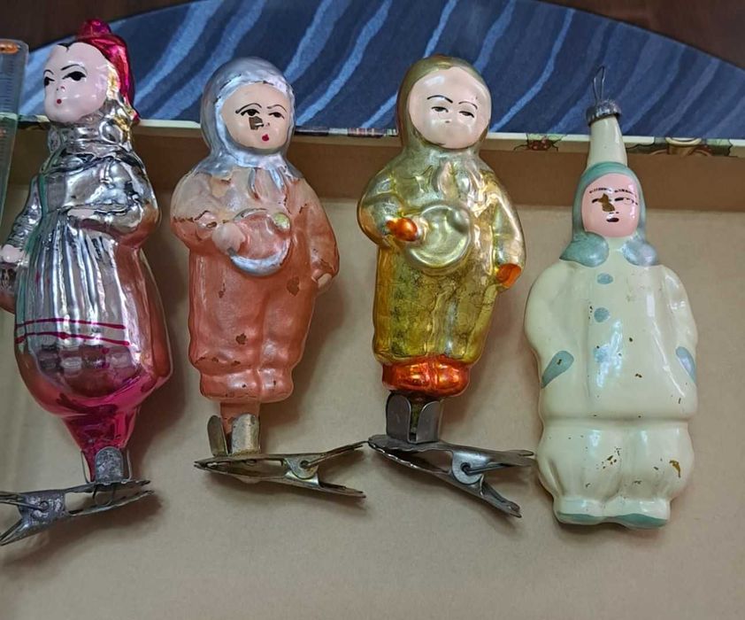 Продаются ёлочные игрушки