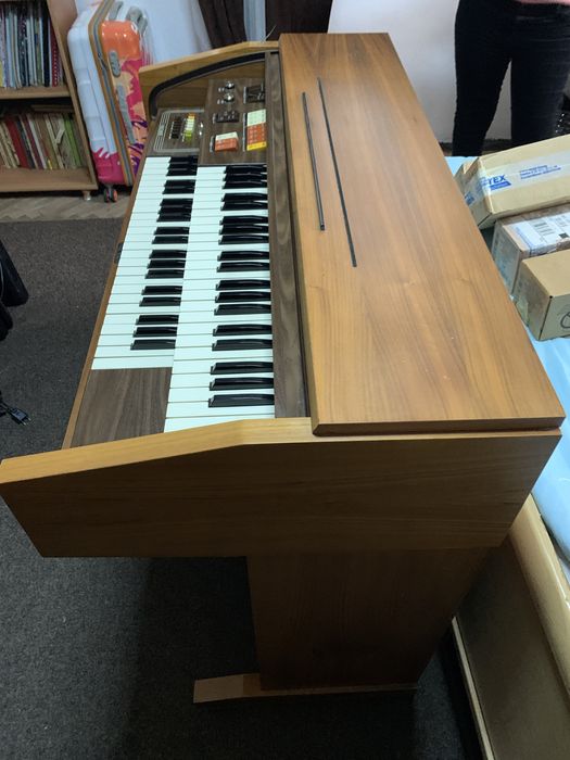 Orga electrica in stare impecabila, ca noua