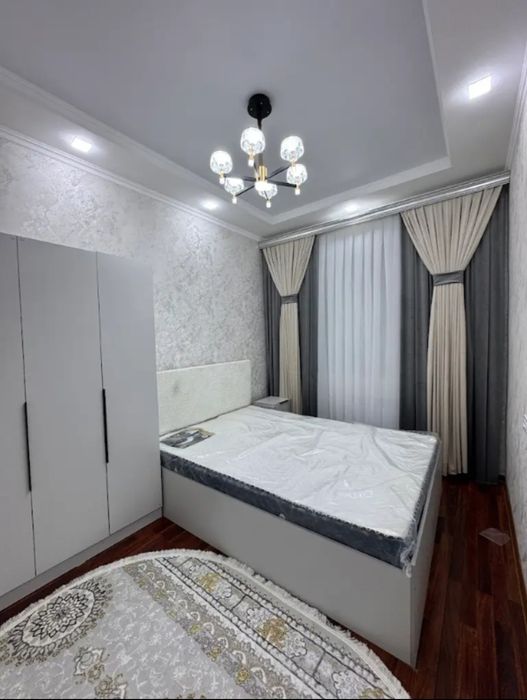 ПАРК янда янги домда квартира сотилади.