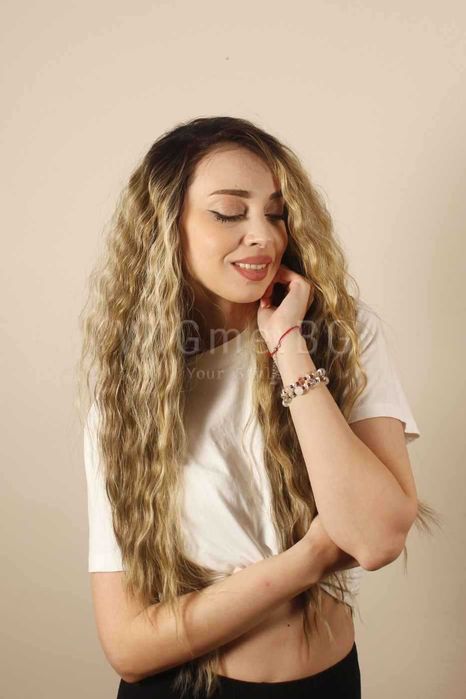 Дълга къдрава тъмноруса лейс фронт перука Рената